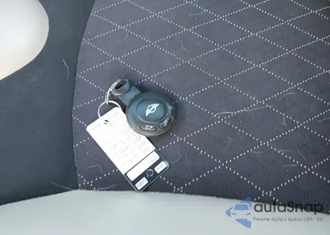 2012 Mini Cooper S из США, поврежденный, VIN WMWZP3C56CT250533